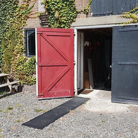 De Stjelp Bed and Breakfast Dongjum Exteriör bild